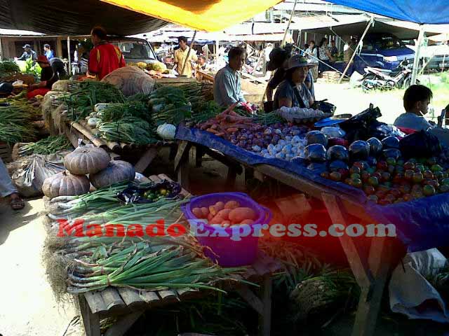 Harga Kebutuhan Pokok di Pasar Tradisional Minahasa Merangkak Naik